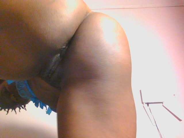 Midnightwhisper01 live cam on BongaCams