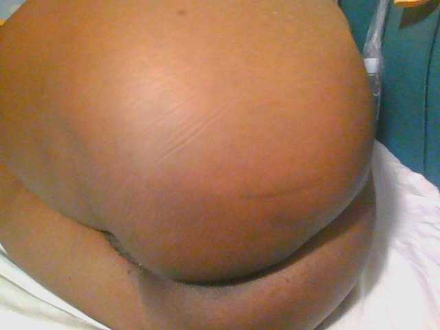 Midnightwhisper01 live cam on BongaCams