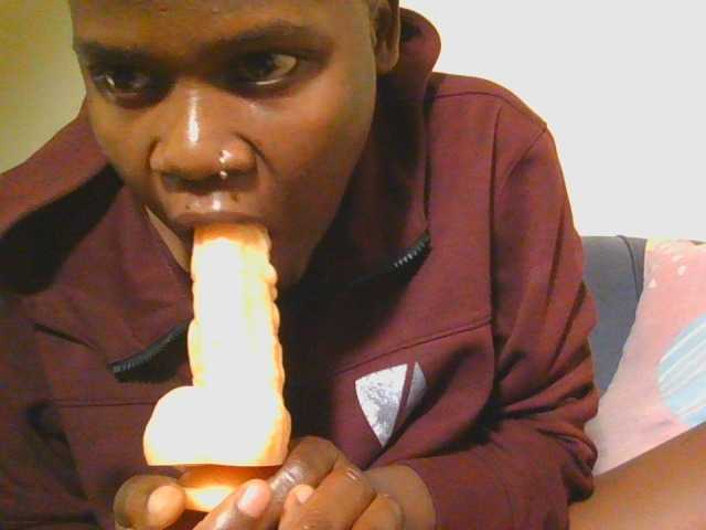 Midnightwhisper01 live cam on BongaCams