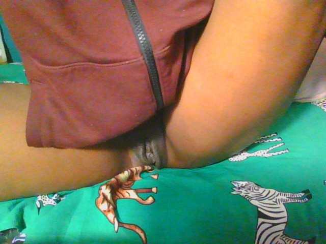 Midnightwhisper01 live cam on BongaCams
