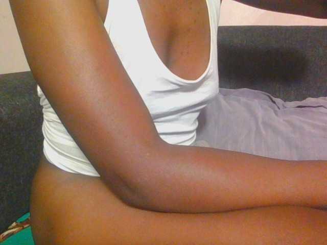 Midnightwhisper01 live cam on BongaCams