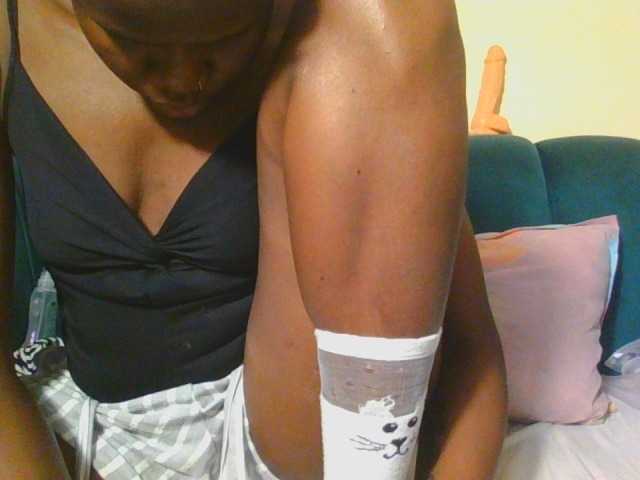 Midnightwhisper01 live cam on BongaCams