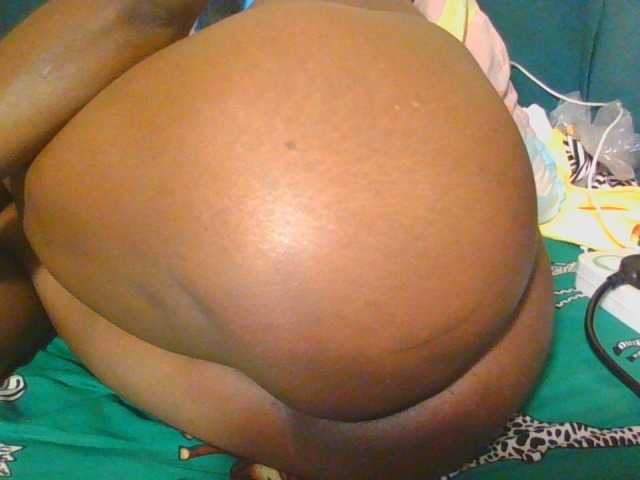 Midnightwhisper01 live cam on BongaCams