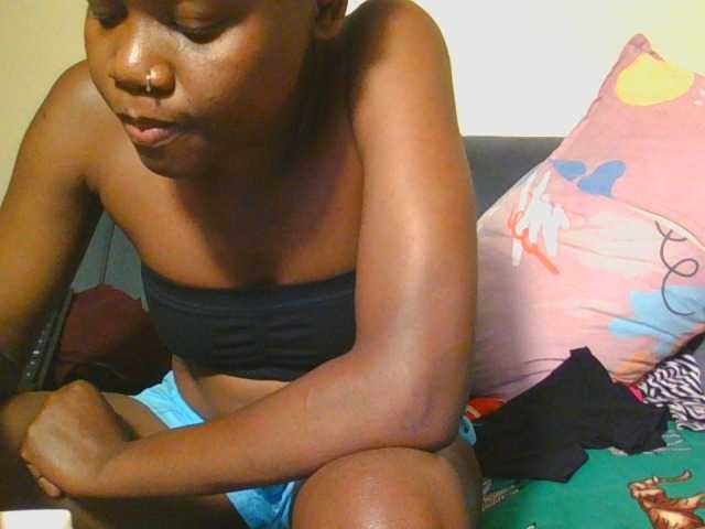 Midnightwhisper01 live cam on BongaCams