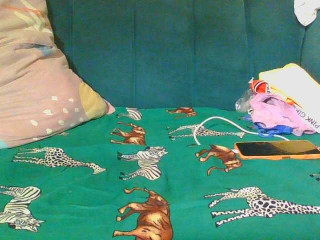 Midnightwhisper01 live cam on BongaCams