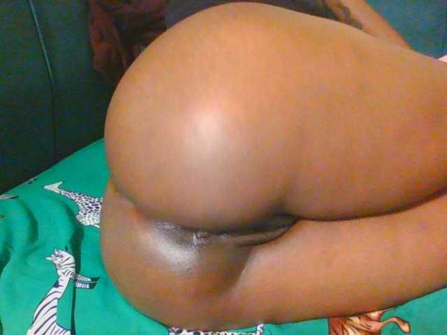 Midnightwhisper01 live cam on BongaCams