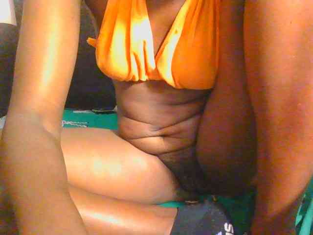Midnightwhisper01 webcam