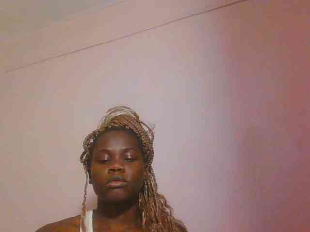 Midnightwhisper01 webcam