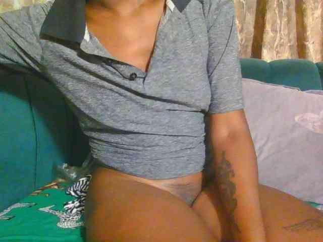 Midnightwhisper01 webcam