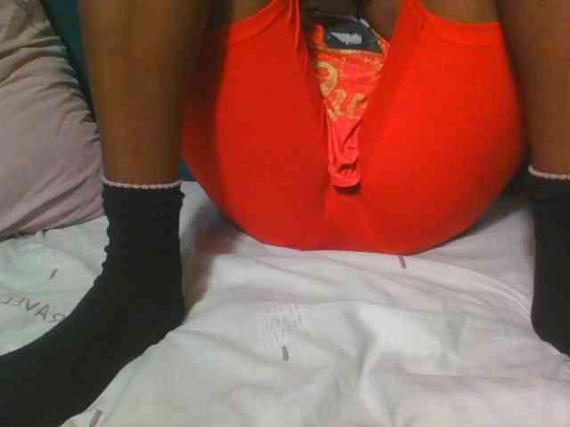 Midnightwhisper01 webcam