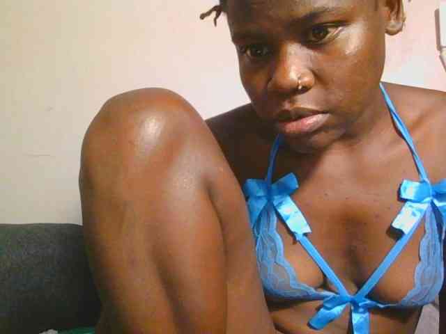 Midnightwhisper01 webcam