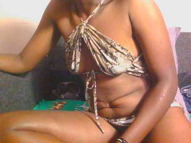 Midnightwhisper01 webcam
