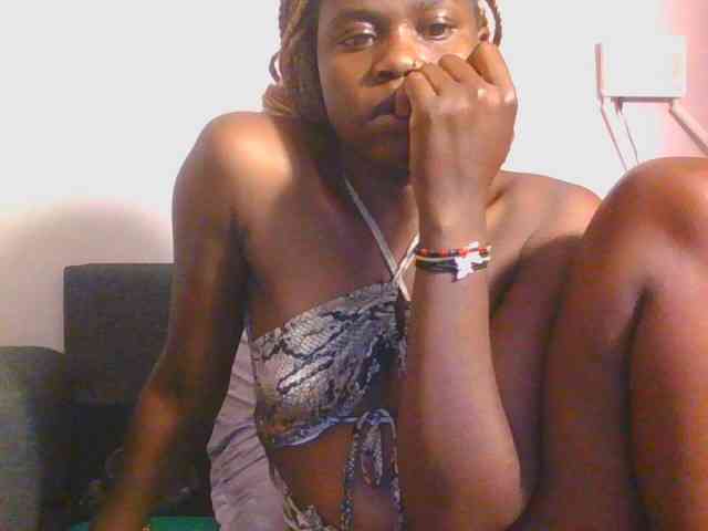 Midnightwhisper01 webcam