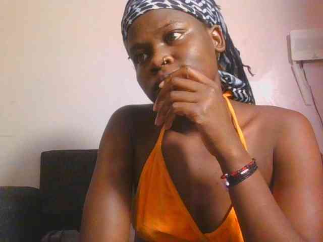 Midnightwhisper01 webcam