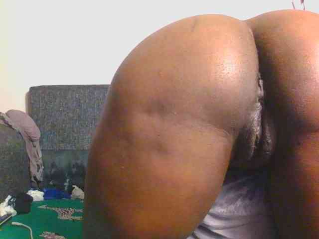Midnightwhisper01 webcam
