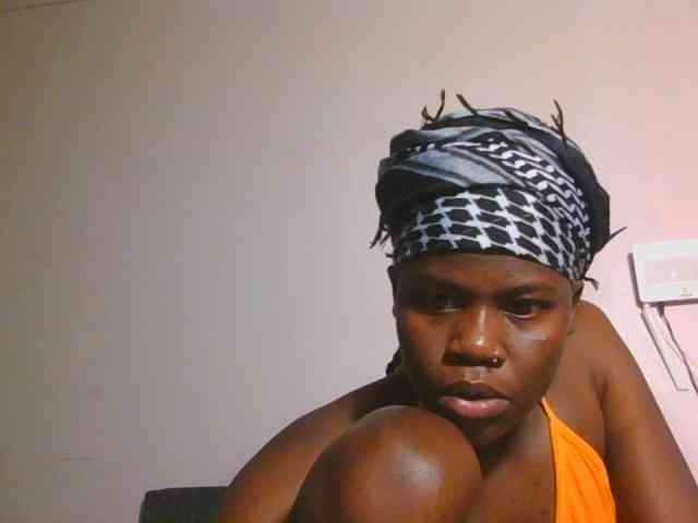 Midnightwhisper01 webcam