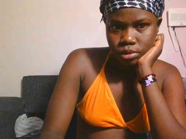 Midnightwhisper01 webcam