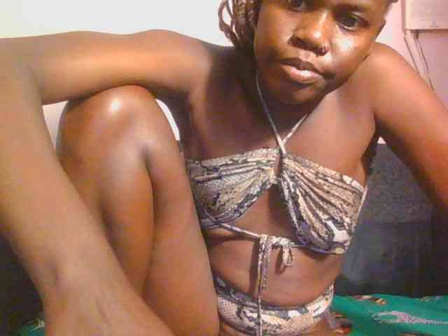 Midnightwhisper01 webcam