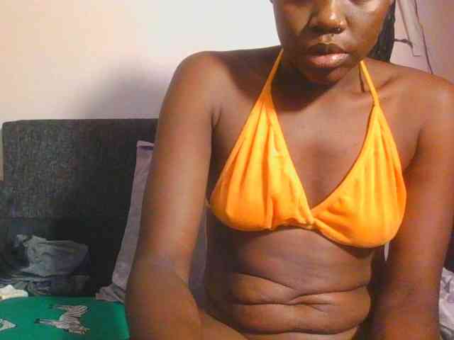 Midnightwhisper01 webcam