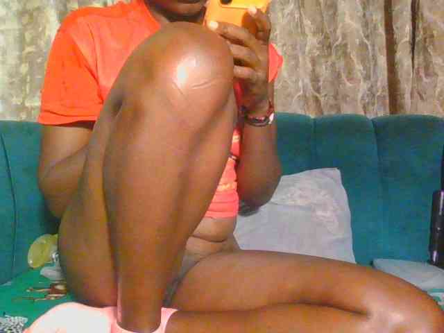 Midnightwhisper01 webcam