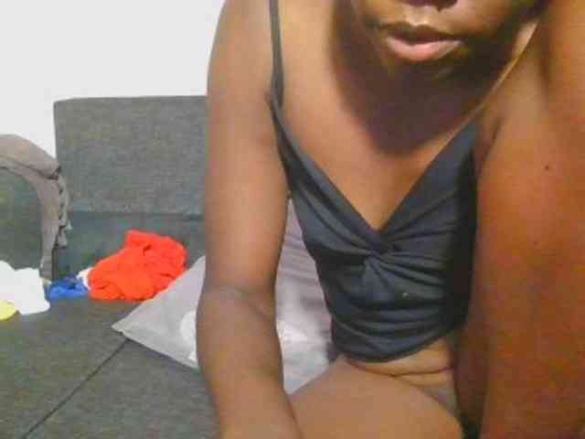 Midnightwhisper01 webcam