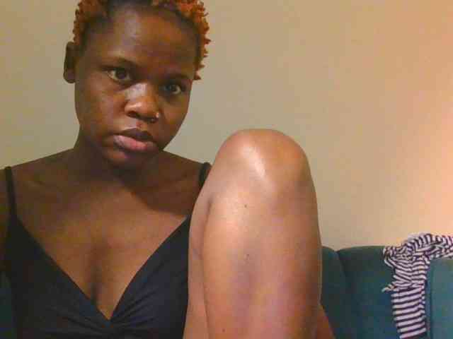 Midnightwhisper01 webcam