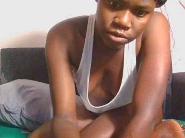 Midnightwhisper01 webcam