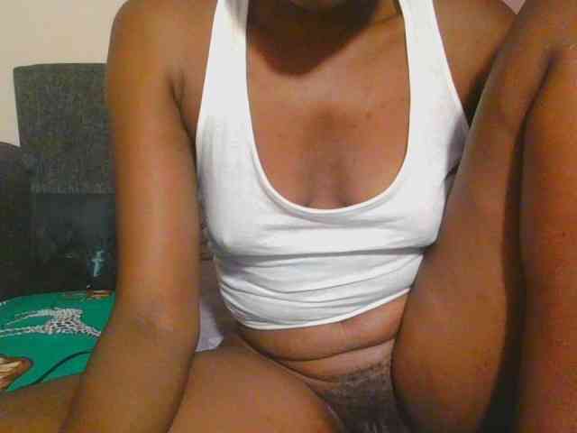Midnightwhisper01 webcam