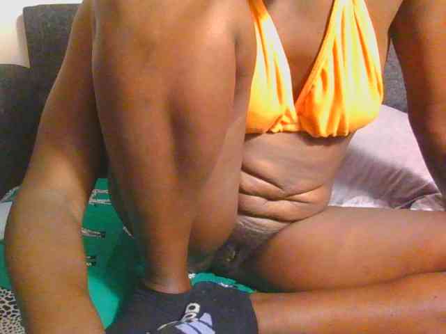 Midnightwhisper01 webcam