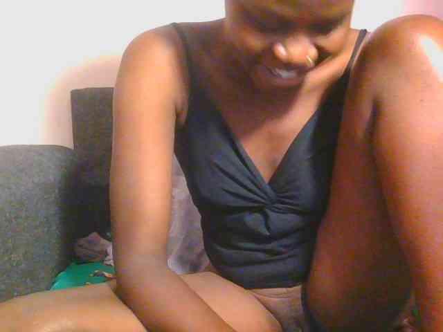 Midnightwhisper01 webcam