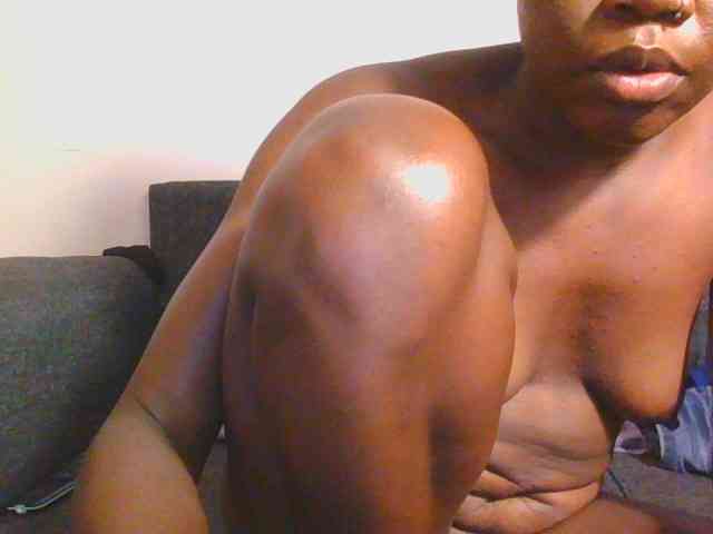 Midnightwhisper01 webcam