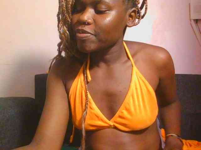 Midnightwhisper01 webcam