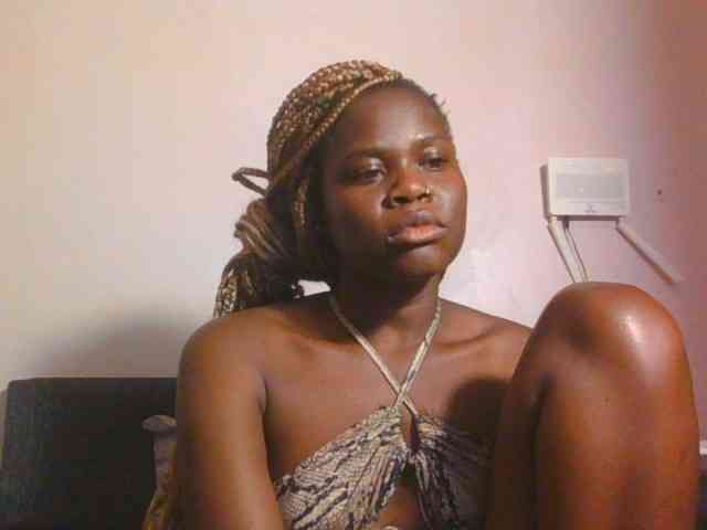 Midnightwhisper01 webcam