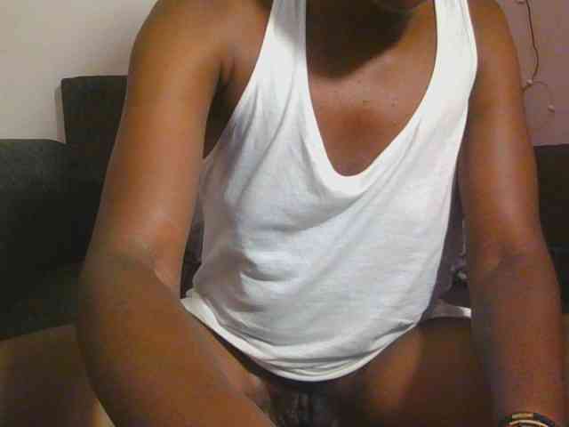 Midnightwhisper01 webcam