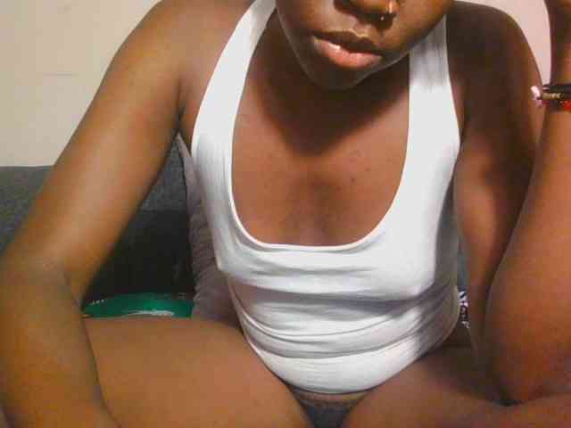 Midnightwhisper01 webcam