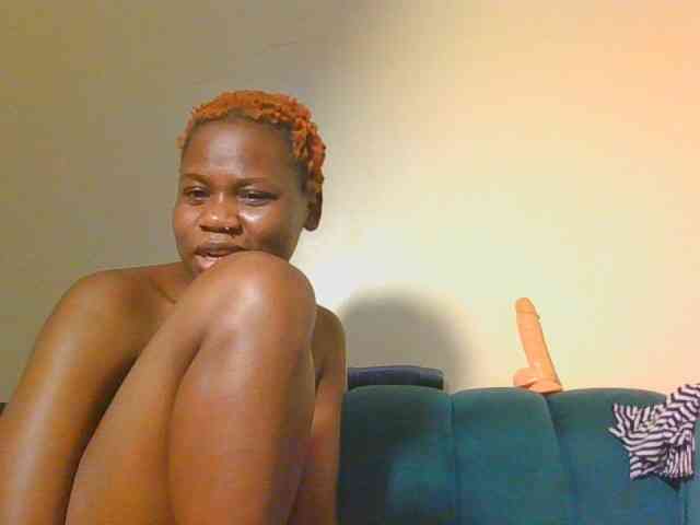 Midnightwhisper01 webcam