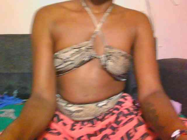 Midnightwhisper01 webcam