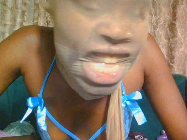 Midnightwhisper01 webcam
