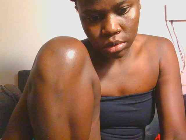 Midnightwhisper01 webcam