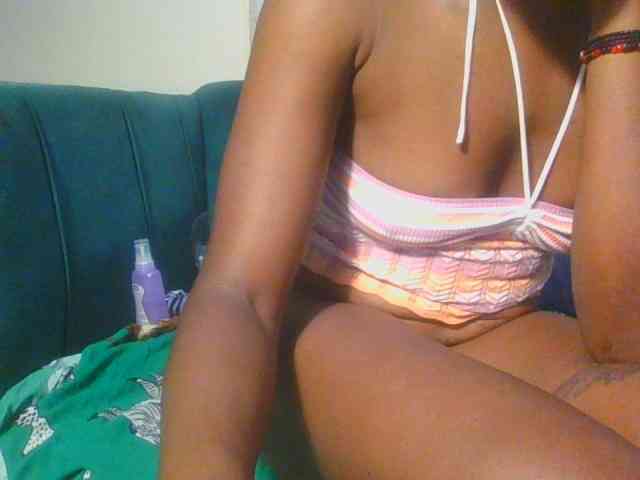 Midnightwhisper01 webcam