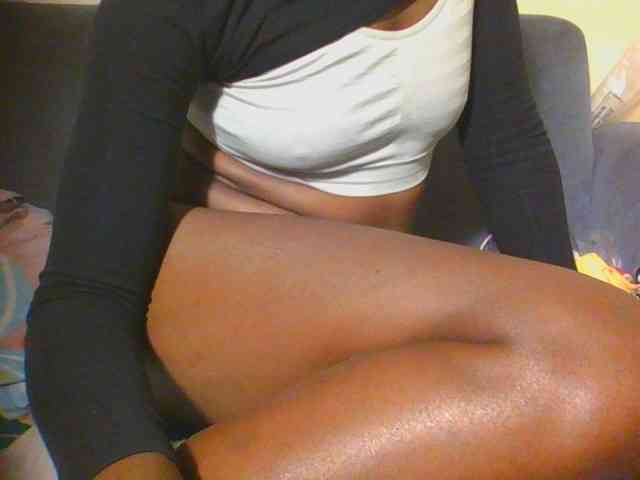 Midnightwhisper01 webcam