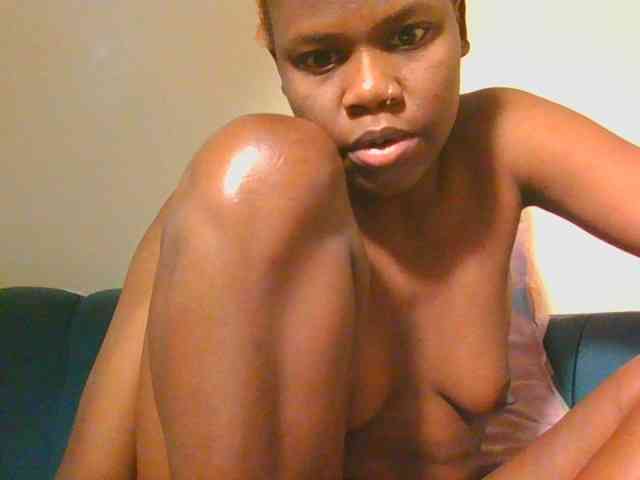 Midnightwhisper01 webcam