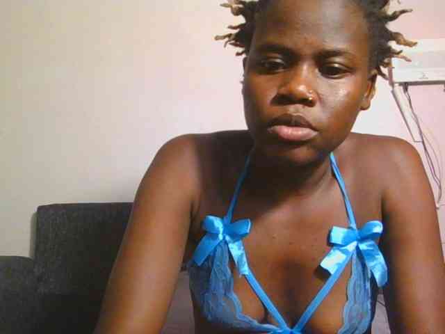 Midnightwhisper01 webcam