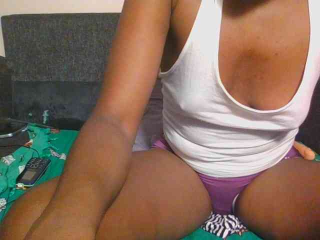 Midnightwhisper01 webcam