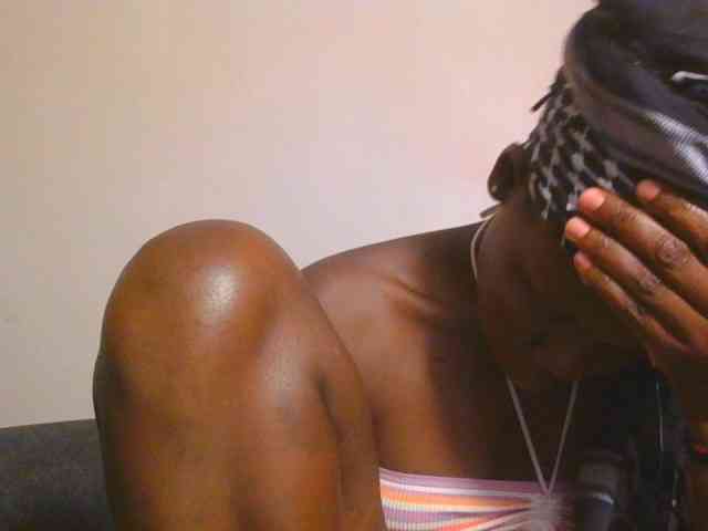 Midnightwhisper01 webcam