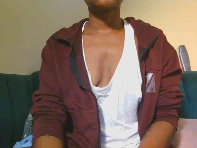 Midnightwhisper01 webcam
