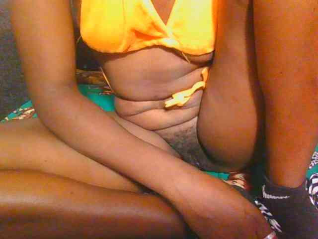 Midnightwhisper01 webcam
