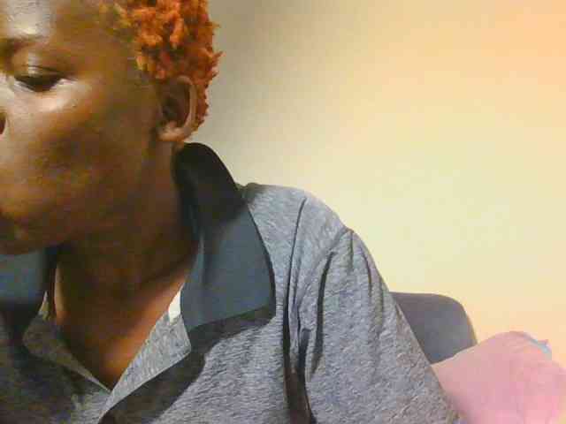 Midnightwhisper01 webcam