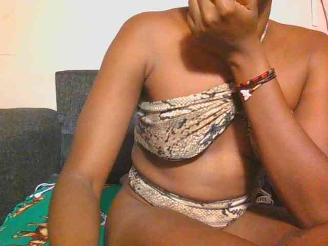 Midnightwhisper01 webcam