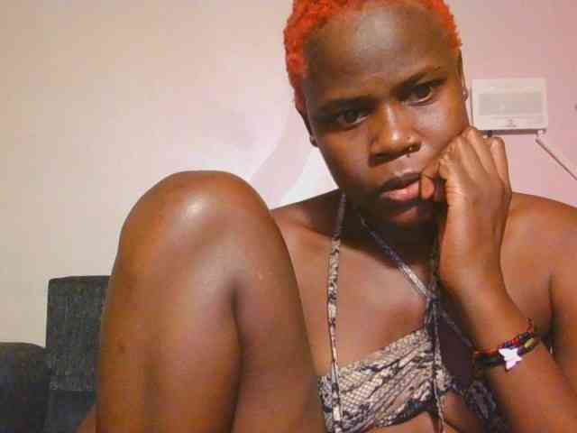 Midnightwhisper01 webcam